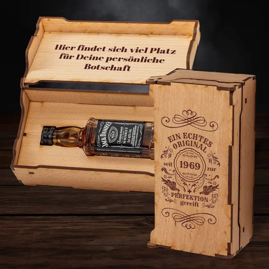 Jack Daniels Geschenkbox - Geburtstag - Ein echtes Original - personalisierbar - Jack Daniels Geschenkbox > Geschenk zum Geburtstag - drink4friends