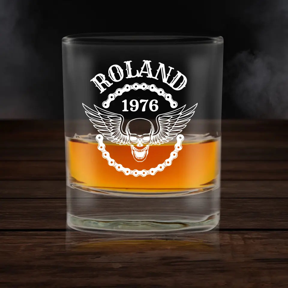 Graviertest Glas mit Bikerskull Name & Jahreszahl