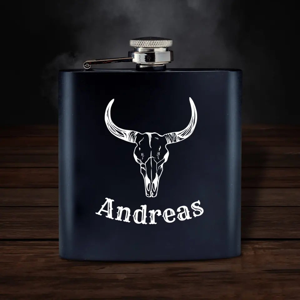 Gravierter Flachmann mit Bullenschädel & Name