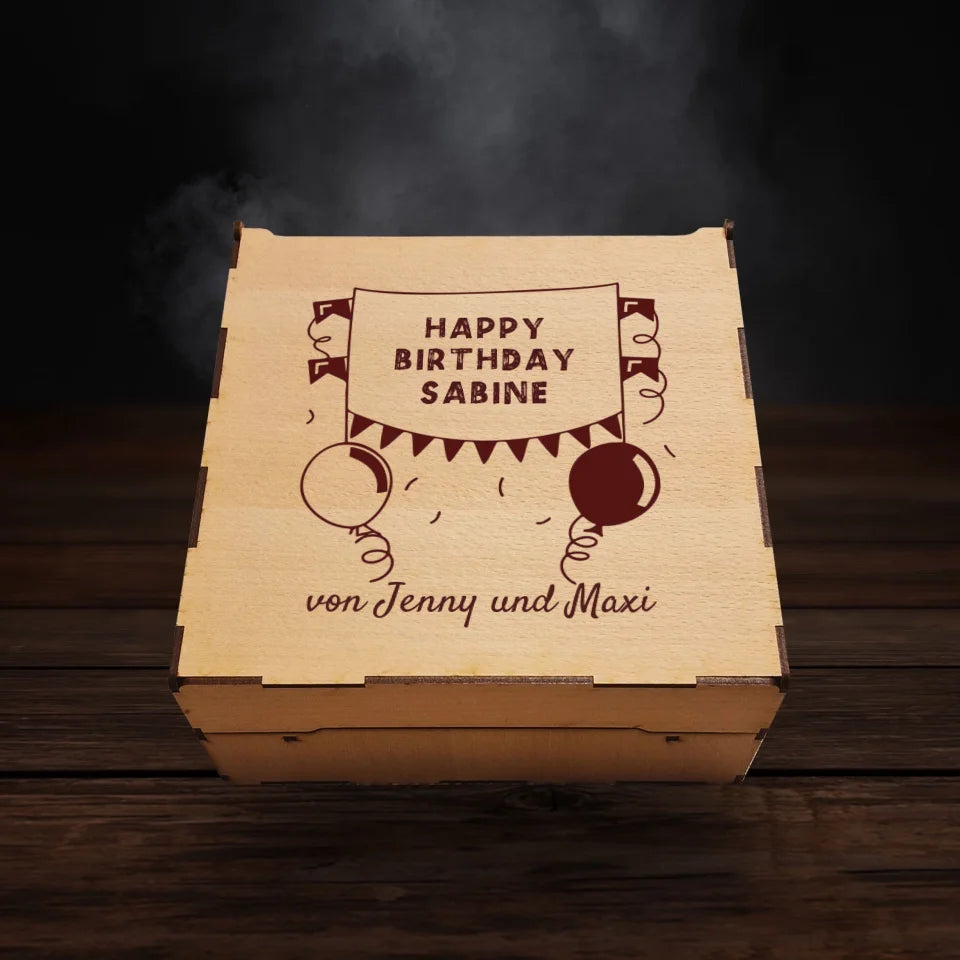 Lillet Berry Geschenkbox - Happy Birthday Banner