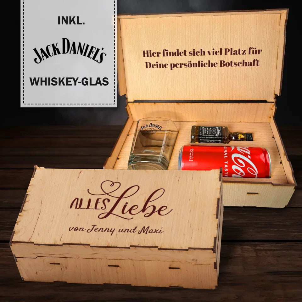 mockup--jack-cola-mit-glas-offen