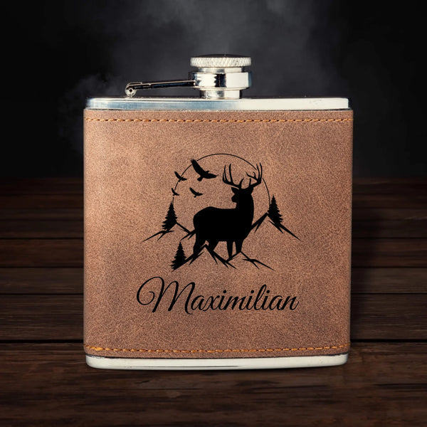 Gravierter Flachmann mit Hirsch & Name