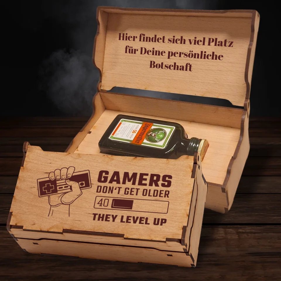 Jägermeister Geschenkbox - Geburtstag - Gamers don´t get older - Drink4friends - drink4friends