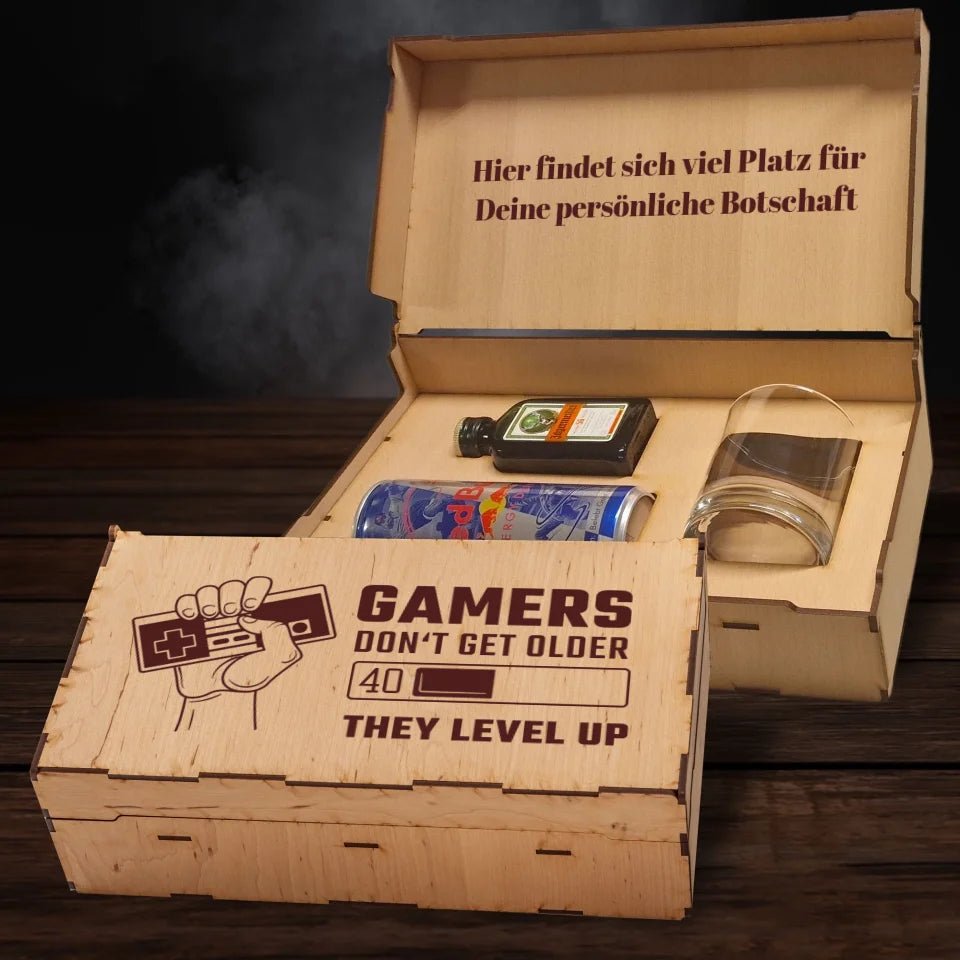 Jägermeister Geschenkbox - Geburtstag - Gamers don´t get older - Drink4friends - drink4friends