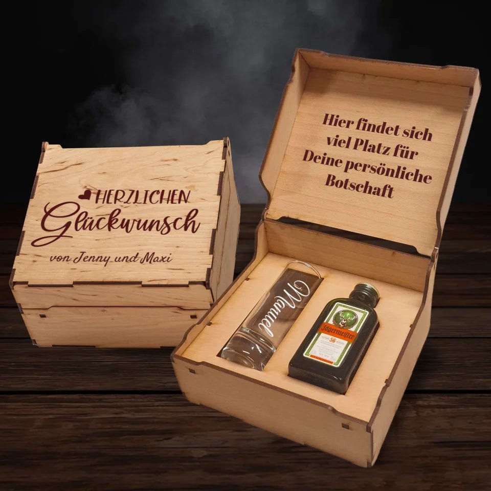 Jägermeister Geschenkbox - Herzlichen Glückwunsch - Drink4friends - drink4friends