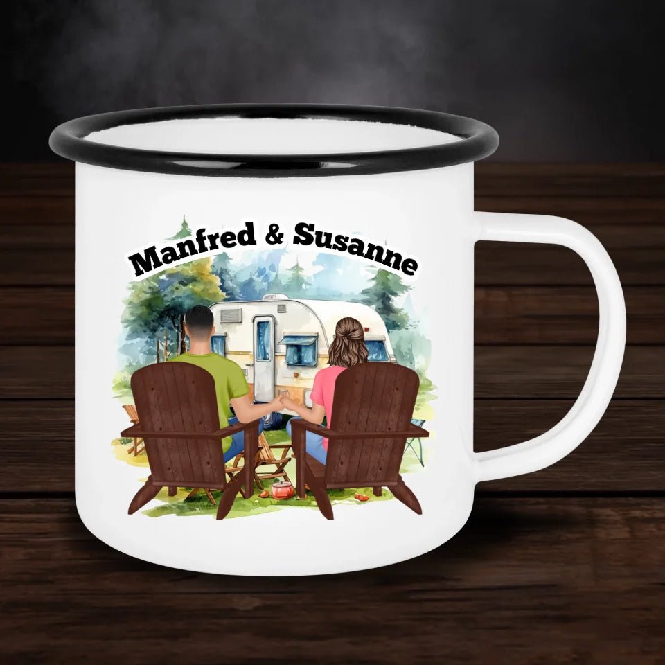 Personalisierte Emaille - Tasse Pärchen sitzend - beidseitig bedruckt - Customizer - drink4friends